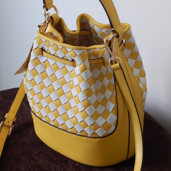Michael Kors REED Medium Drawstring Belted Intertwined Yellow Bucket Bag NWT - Picture 8 of 12